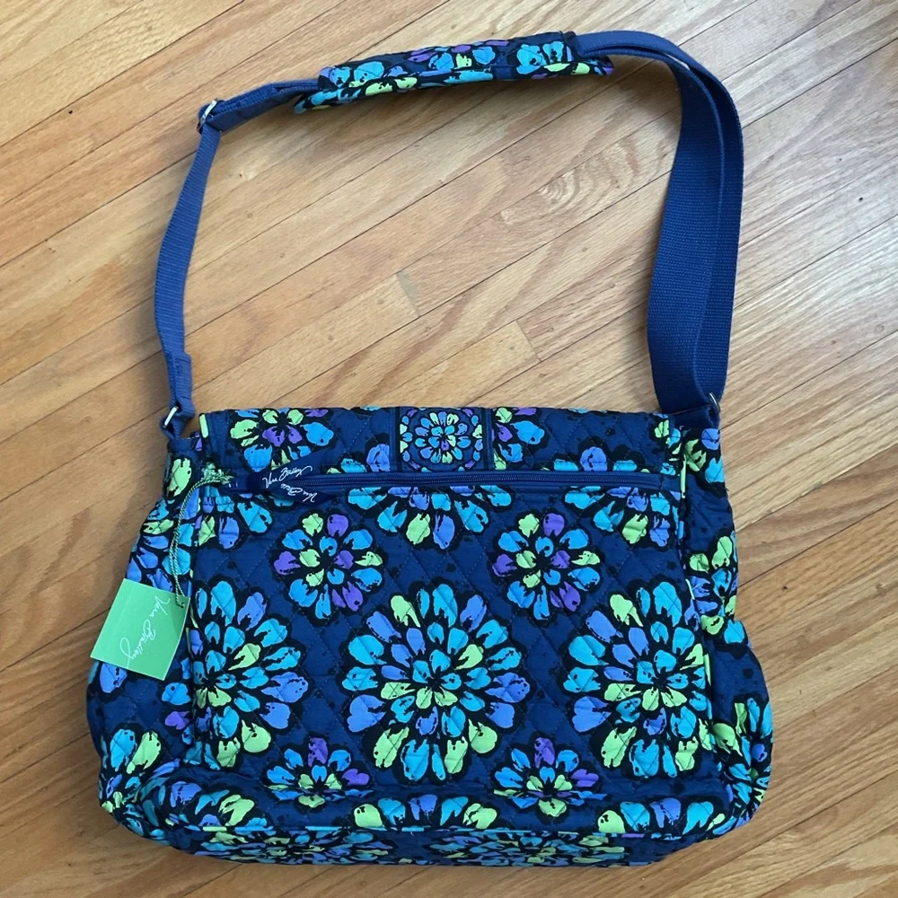 Vera Bradley Messenger Style Baby Diaper Bag Indigo Pop NWT